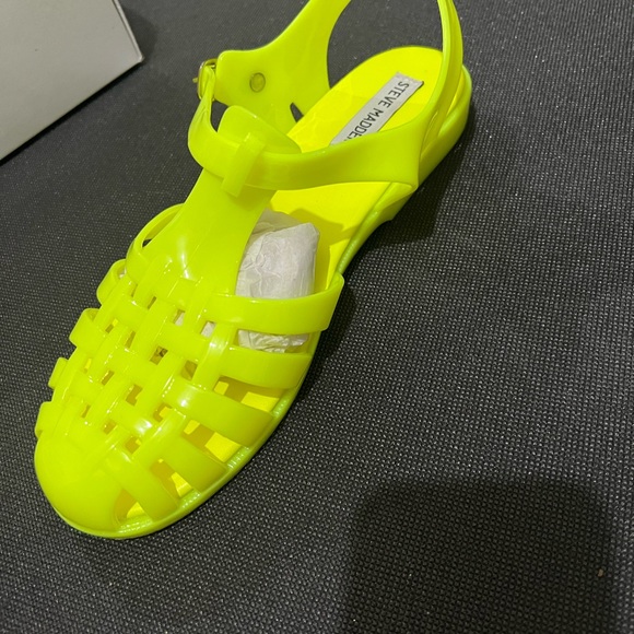 Steve Madden jellys - Picture 3 of 4